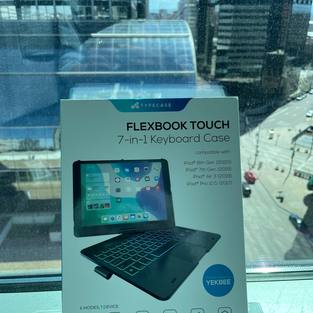 TYPECASE** IPAD - Picture 2 of 4